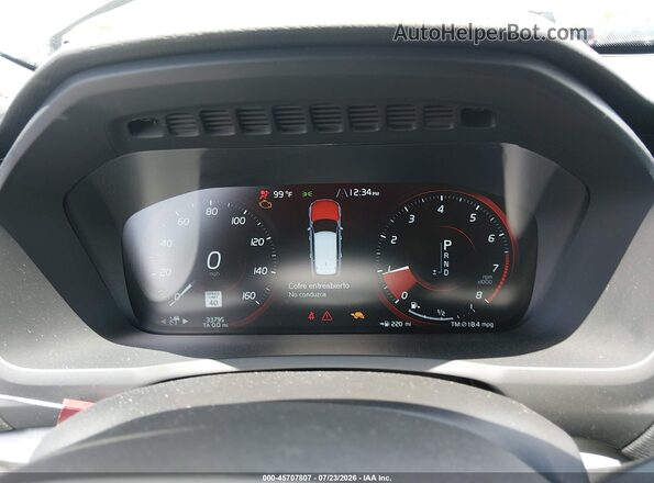 YV4102CK1N1801032 2022 VOLVO XC90 White Vista de los asientos traseros