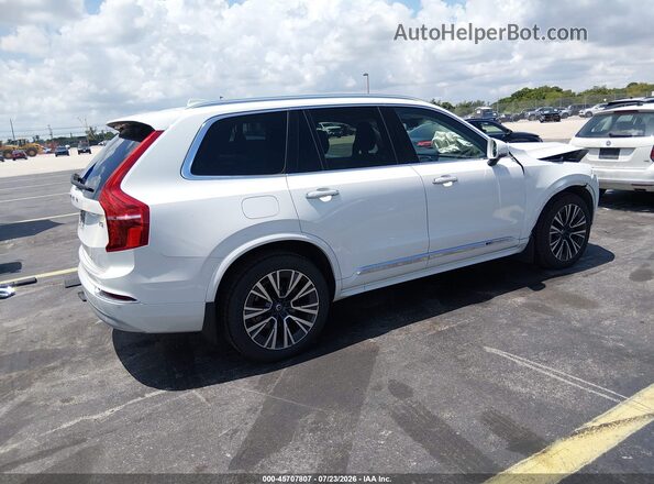 YV4102CK1N1801032 2022 VOLVO XC90 White Trasero derecho