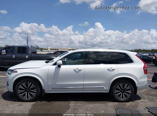 YV4102CK1N1801032 2022 VOLVO XC90 White 