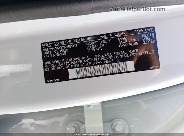 YV4102CK1N1801032 2022 VOLVO XC90 White Vista del compartimento del motor