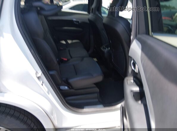YV4102CK1N1801032 2022 VOLVO XC90 White Vista de la etiqueta del VIN