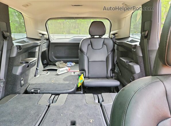 YV4102CK2L1602388 2020 VOLVO XC90 Black უკანა სავარძლების ხედი