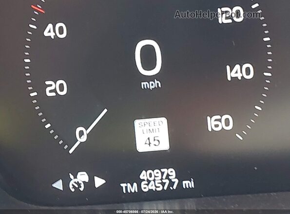 YV4102CK9N1828401 2022 VOLVO XC90 Light Blue 