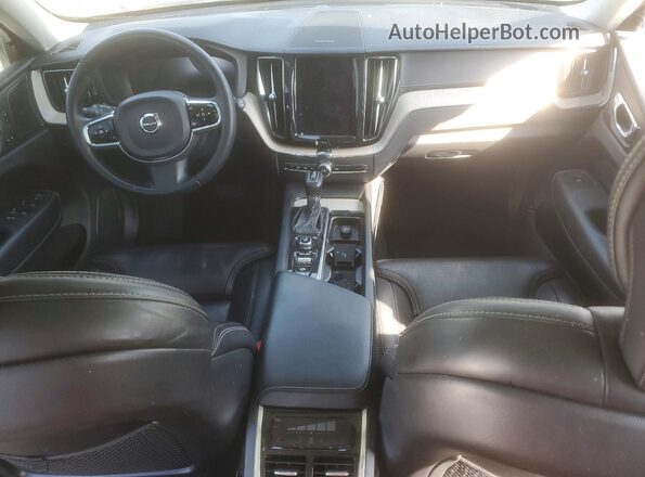 YV4102DL3M1710060 2021 VOLVO XC60 Silver წინა პანელის ხედი