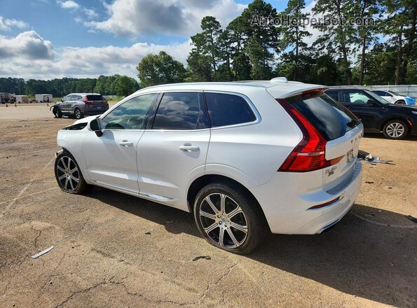 YV4102DL5M1886205 2021 VOLVO XC60 White Rear left
