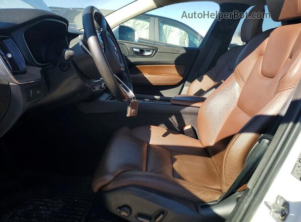 YV4102DL8L1429354 2020 VOLVO XC60 Белый Вид салона спереди