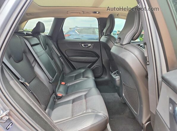 YV4102DLXM1681995 2021 VOLVO XC60 Gray Вид задньої частини салону