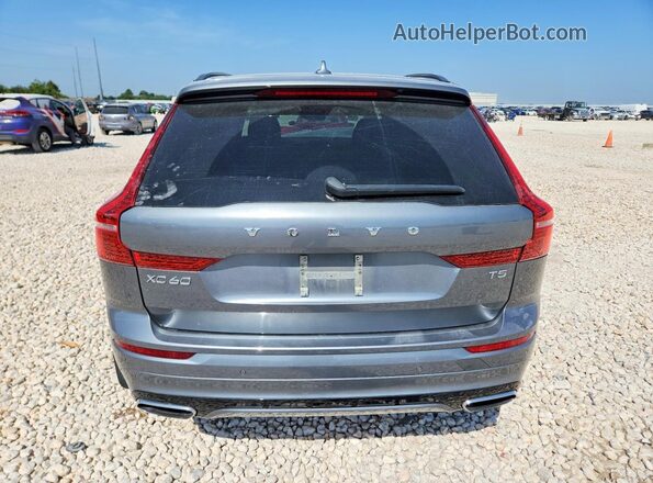 YV4102DM4M1809625 2021 VOLVO XC60 Gray Vista trasera