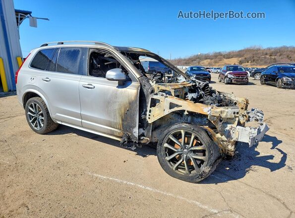 YV4102PK2J1361410 2018 VOLVO XC90 Silver Front right