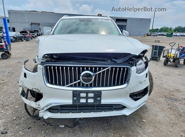 YV4102PK6M1741239 2021 VOLVO XC90 White Widok z przodu