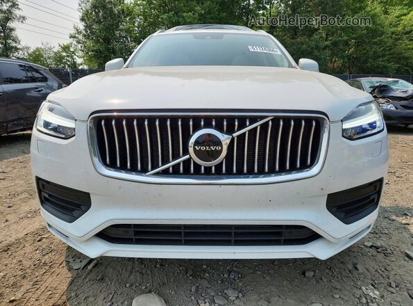 YV4102PK7N1804348 2022 VOLVO XC90 White Front view