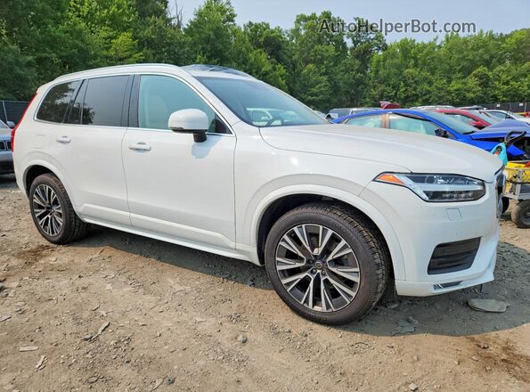 YV4102PK7N1804348 2022 VOLVO XC90 White Front right