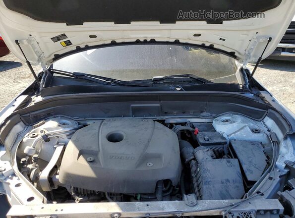 YV4102PK9M1752509 2021 VOLVO XC90 White Widok wnętrza z tyłu