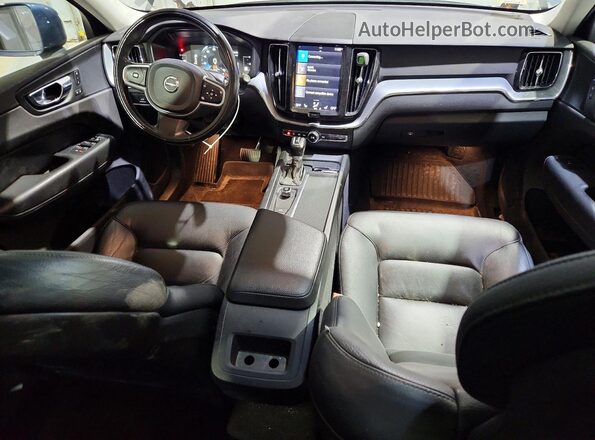 YV4102RK0J1065203 2018 VOLVO XC60 Blue Dashboard view