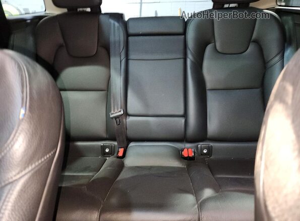 YV4102RK0J1065203 2018 VOLVO XC60 Blue Rear seats view