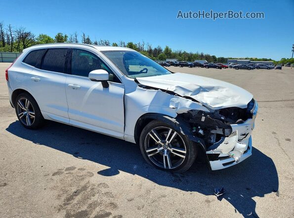 YV4102RK0J1071843 2018 VOLVO XC60 Белый Передняя правая четверть