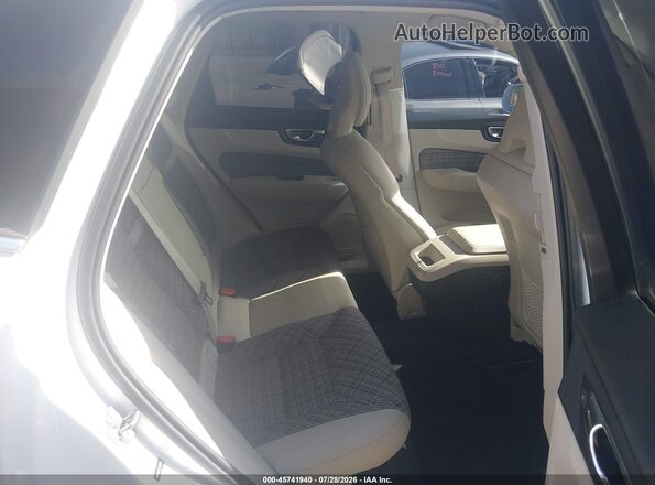 YV4102RK1L1550078 2020 VOLVO XC60 Белый Вид наклейки с VIN-кодом