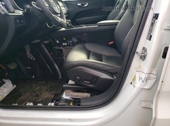 YV4102RK3L1482978 2020 VOLVO XC60 White VIN კოდის სტიკერის ხედი