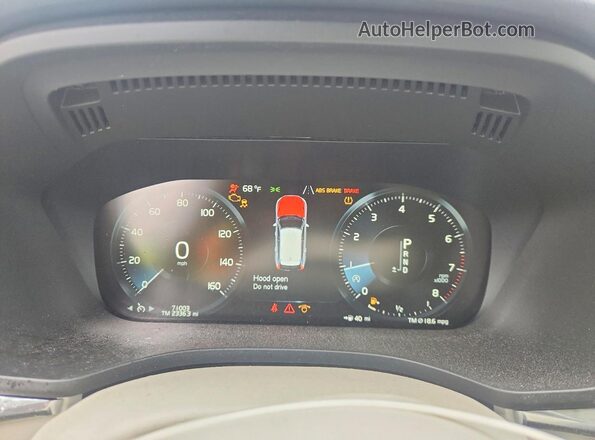 YV4102RK4J1064815 2018 VOLVO XC60 Угольный Вид щитка приборов
