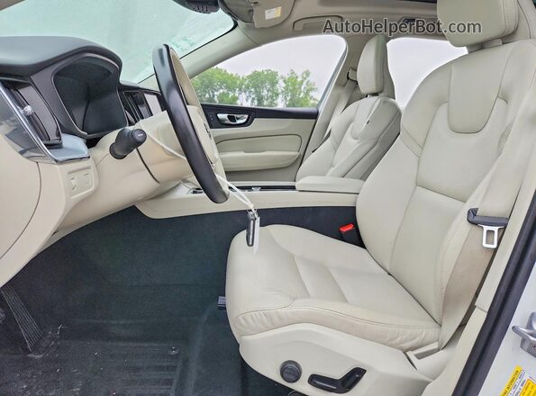 YV4102RK7L1411511 2020 VOLVO XC60 White Սալոնի դիմացի տեսք