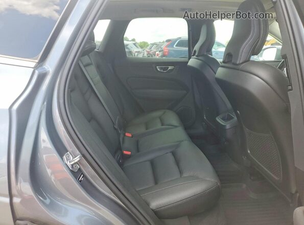 YV4102RKXM1797990 2021 VOLVO XC60 Gray Vista interior trasera