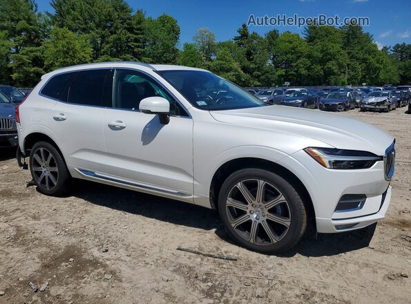 YV4102RL2M1850447 2021 VOLVO XC60 White Front right