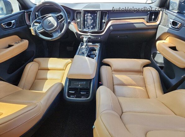 YV4102RL3L1411806 2020 VOLVO XC60 Black Widok deski rozdzielczej