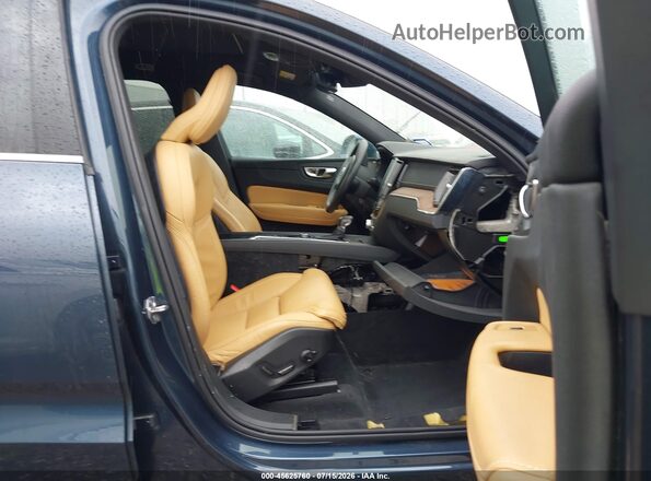 YV4102RL3M1696640 2021 VOLVO XC60 Blue წინა სალონის ხედი