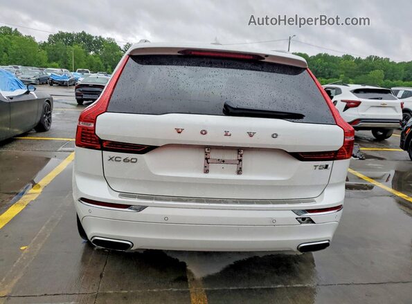 YV4102RL4M1689664 2021 VOLVO XC60 White Вид ззаду