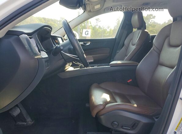 YV4102RLXJ1030435 2018 VOLVO XC60 White Вид салону спереду