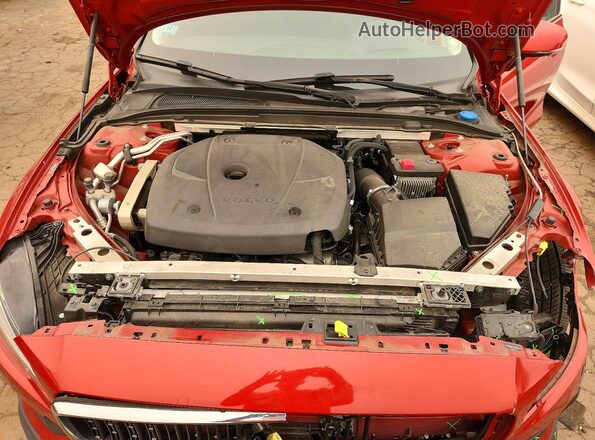 YV4102WK2L1030735 2020 VOLVO V60 Red Սալոնի հետևի տեսք
