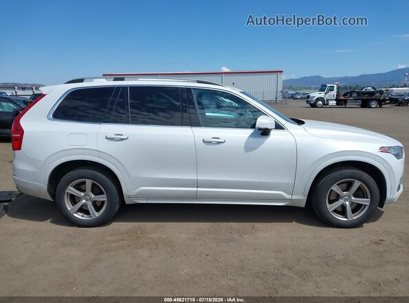 YV4102XK6G1056761 2016 VOLVO XC90 White Widok wnętrza z tyłu