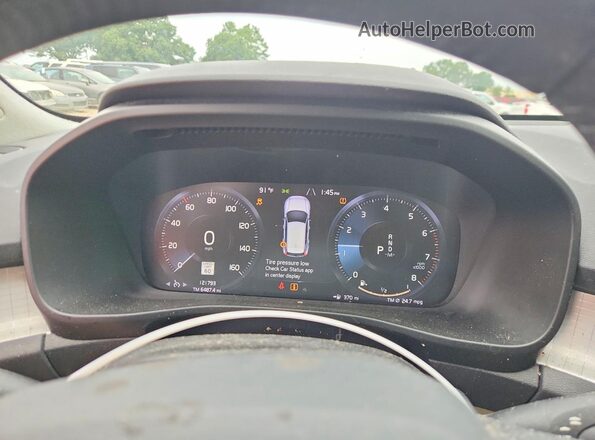 YV4162UK3K2154104 2019 VOLVO XC40 Red Vista del cuadro de instrumentos
