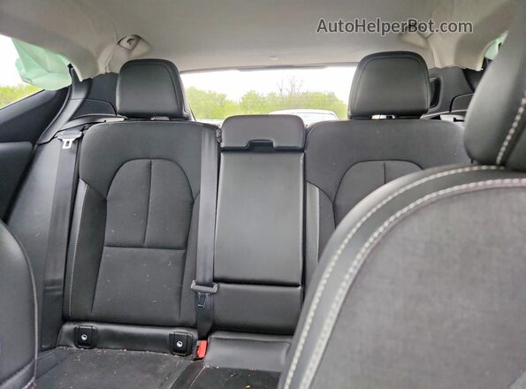 YV4162UK3L2255306 2020 VOLVO XC40 Black Հետևի նստատեղերի տեսք