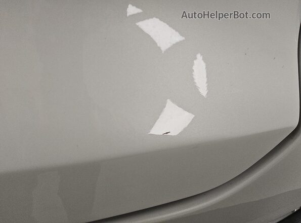 YV4162UK4M2599650 2021 VOLVO XC40 White 