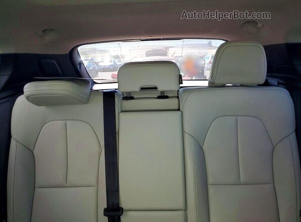 YV4162UK5K2111545 2019 VOLVO XC40 White უკანა სავარძლების ხედი