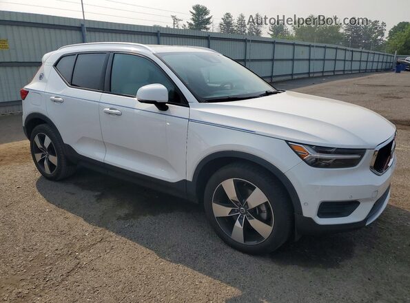 YV4162UK5K2127597 2019 VOLVO XC40 White Передня права чверть