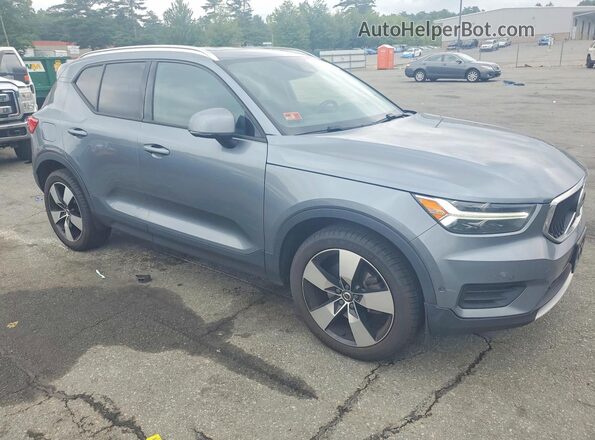 YV4162UK6K2091645 2019 VOLVO XC40 Silver Przód prawy