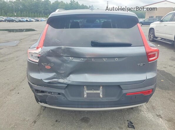 YV4162UK6K2091645 2019 VOLVO XC40 Silver Widok z tyłu