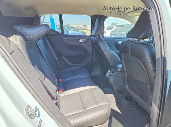 YV4162UK7K2116293 2019 VOLVO XC40 Blue Vista interior trasera