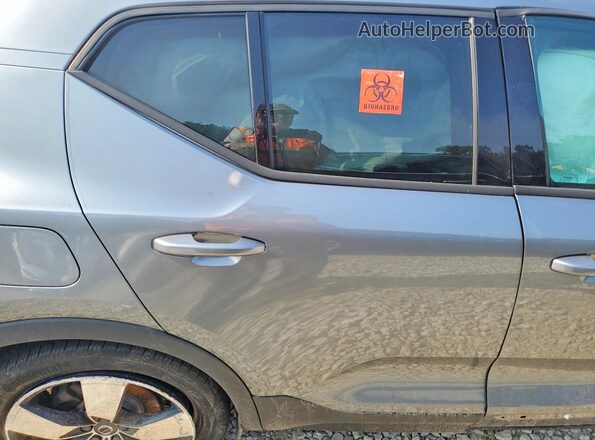 YV4162UK9K2117154 2019 VOLVO XC40 Silver Vista de los asientos traseros