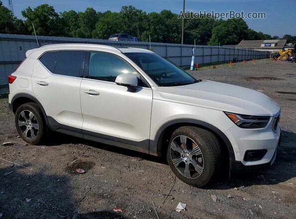 YV4162UL0K2126074 2019 VOLVO XC40 White Przód prawy