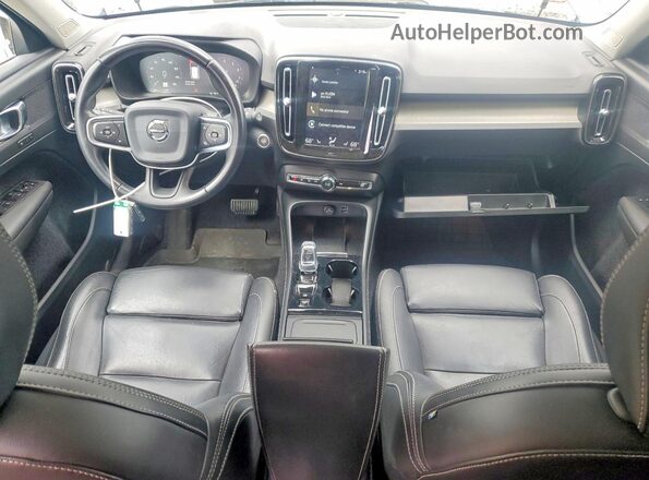 YV4162UL3L2171480 2020 VOLVO XC40 Blue Вид панелі приладів