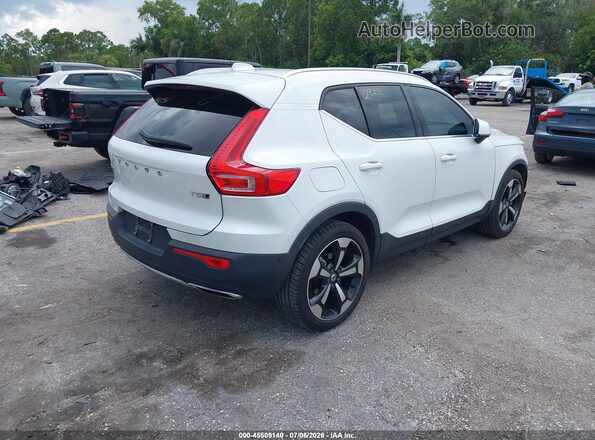 YV4162UL9K2134741 2019 VOLVO XC40 White Rear right