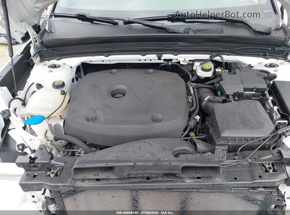 YV4162UL9K2134741 2019 VOLVO XC40 White Rear view