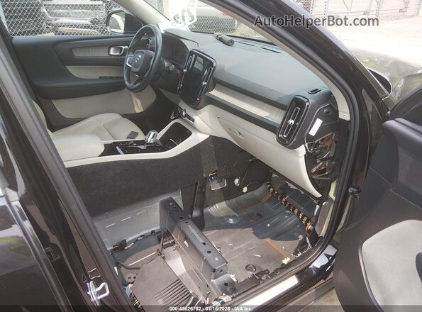 YV4162UL9L2332785 2020 VOLVO XC40 Black Вид салону спереду