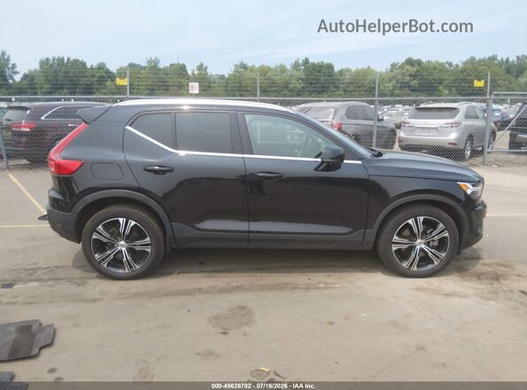 YV4162UL9L2332785 2020 VOLVO XC40 Black Панорамний вид салону 360°