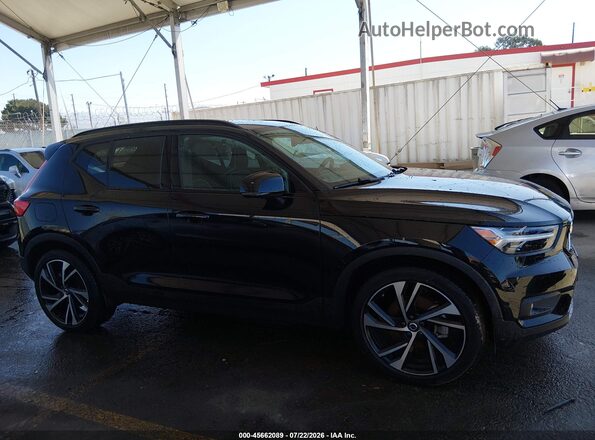 YV4162UM0L2244345 2020 VOLVO XC40 Black Вид щитка приладів
