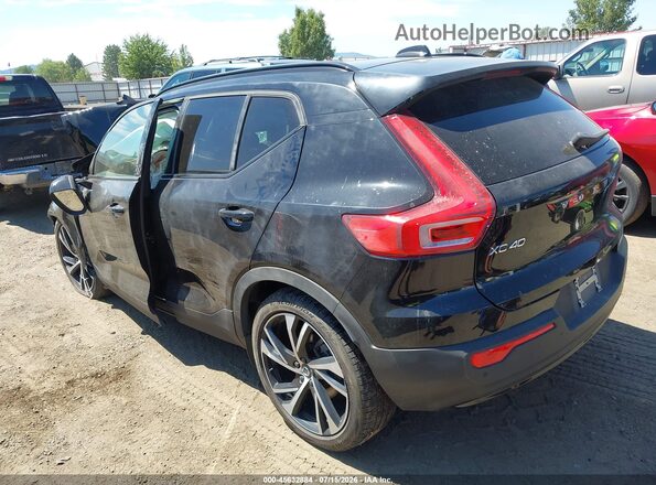 YV4162UM0N2644845 2022 VOLVO XC40 Black Հետևի ձախ