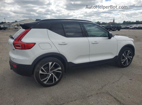 YV4162UM2M2396712 2021 VOLVO XC40 White Tył prawy